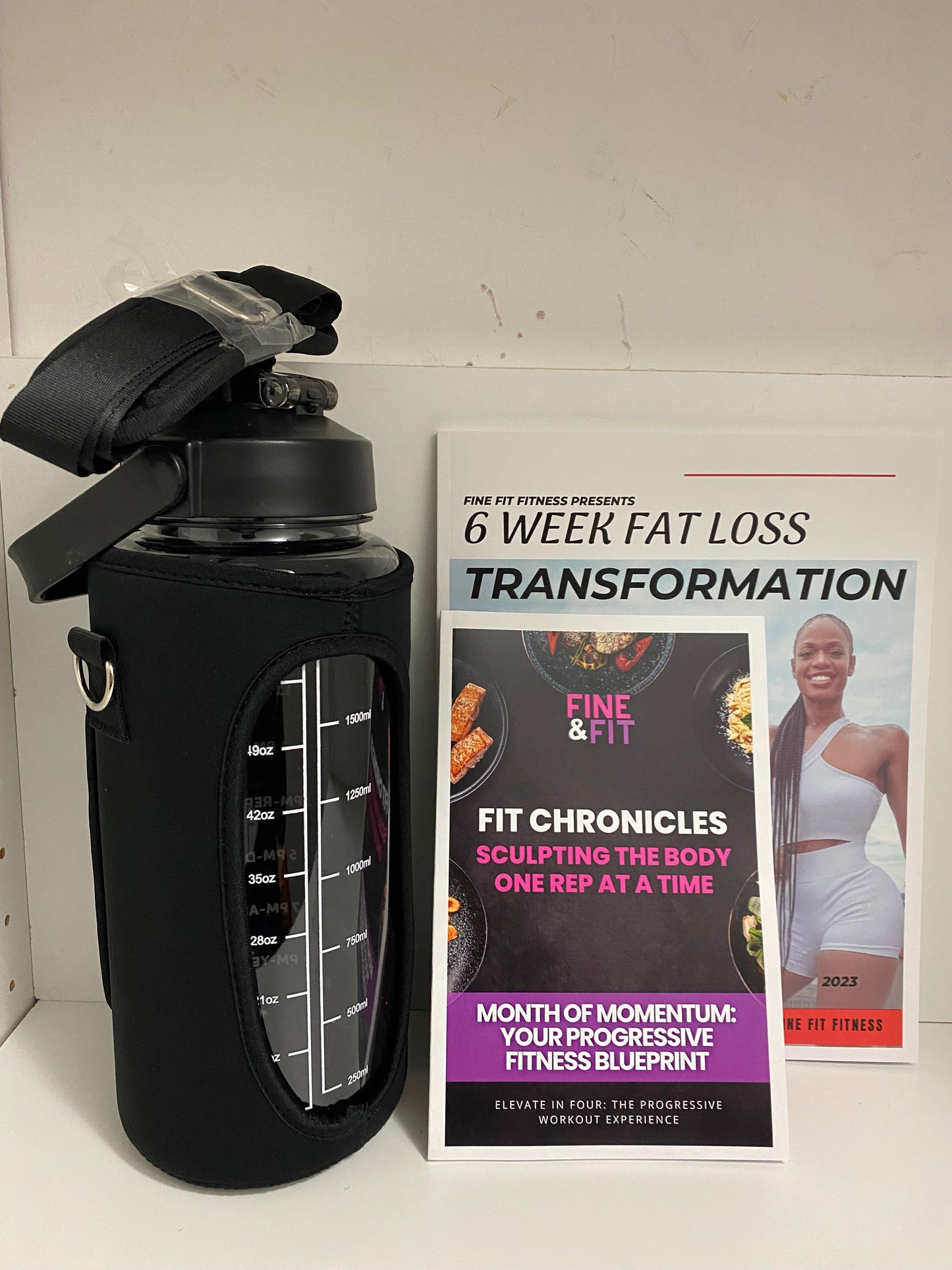 Water Bottle + 6 wk transformation guide and 4 week Fit Journal
