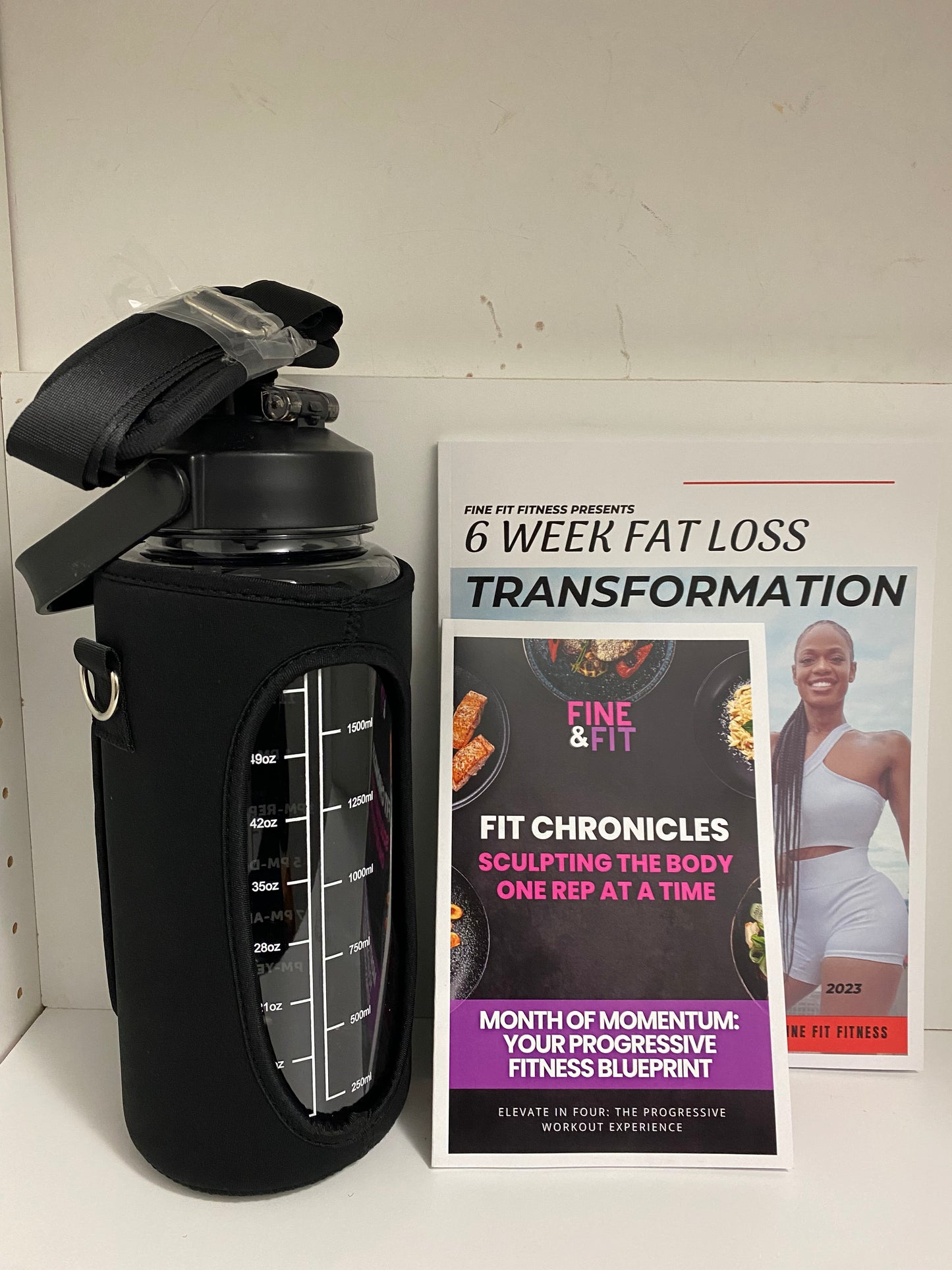Water Bottle + 6 wk transformation guide and 4 week Fit Journal